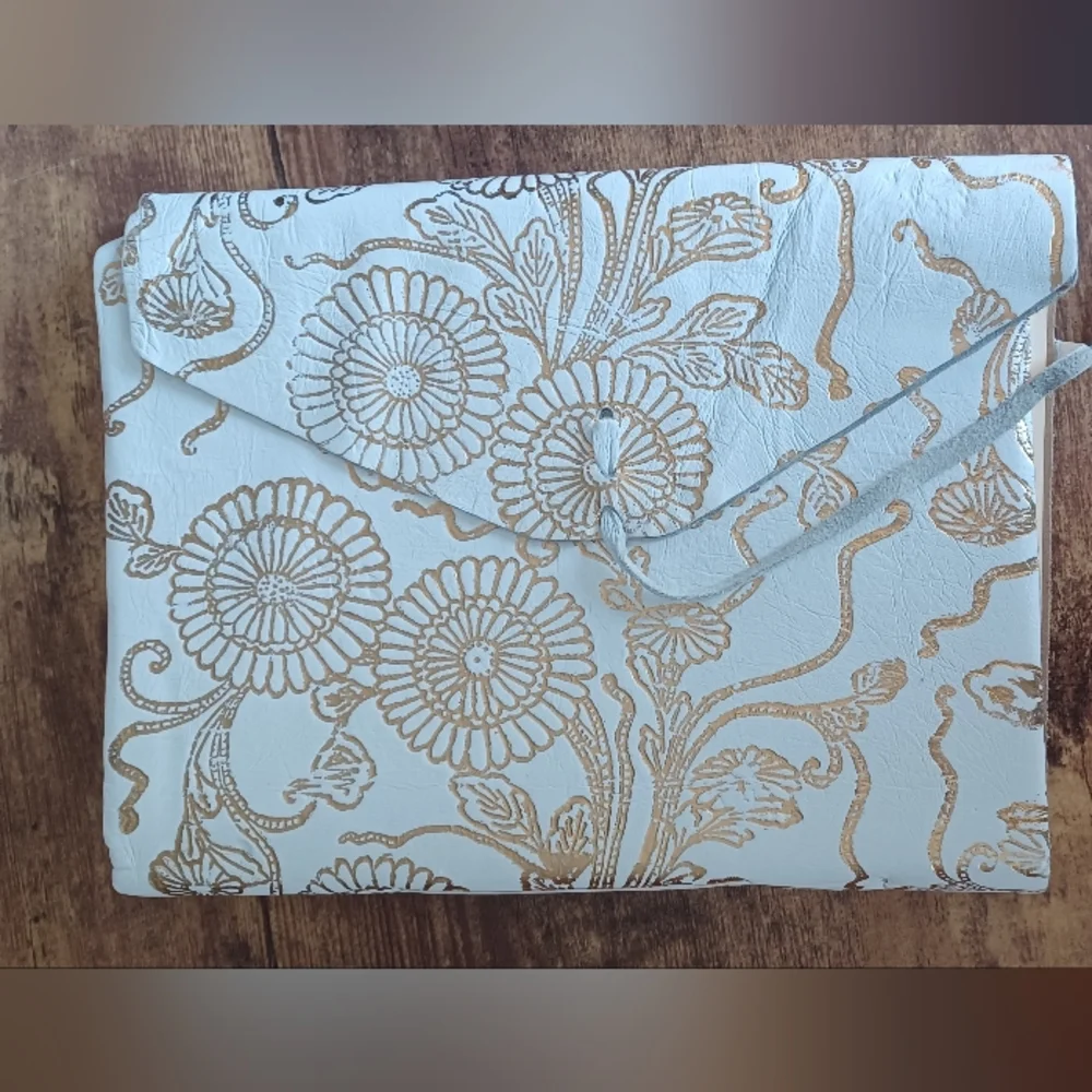 Rare leather bound white/gold sketchbook 9
